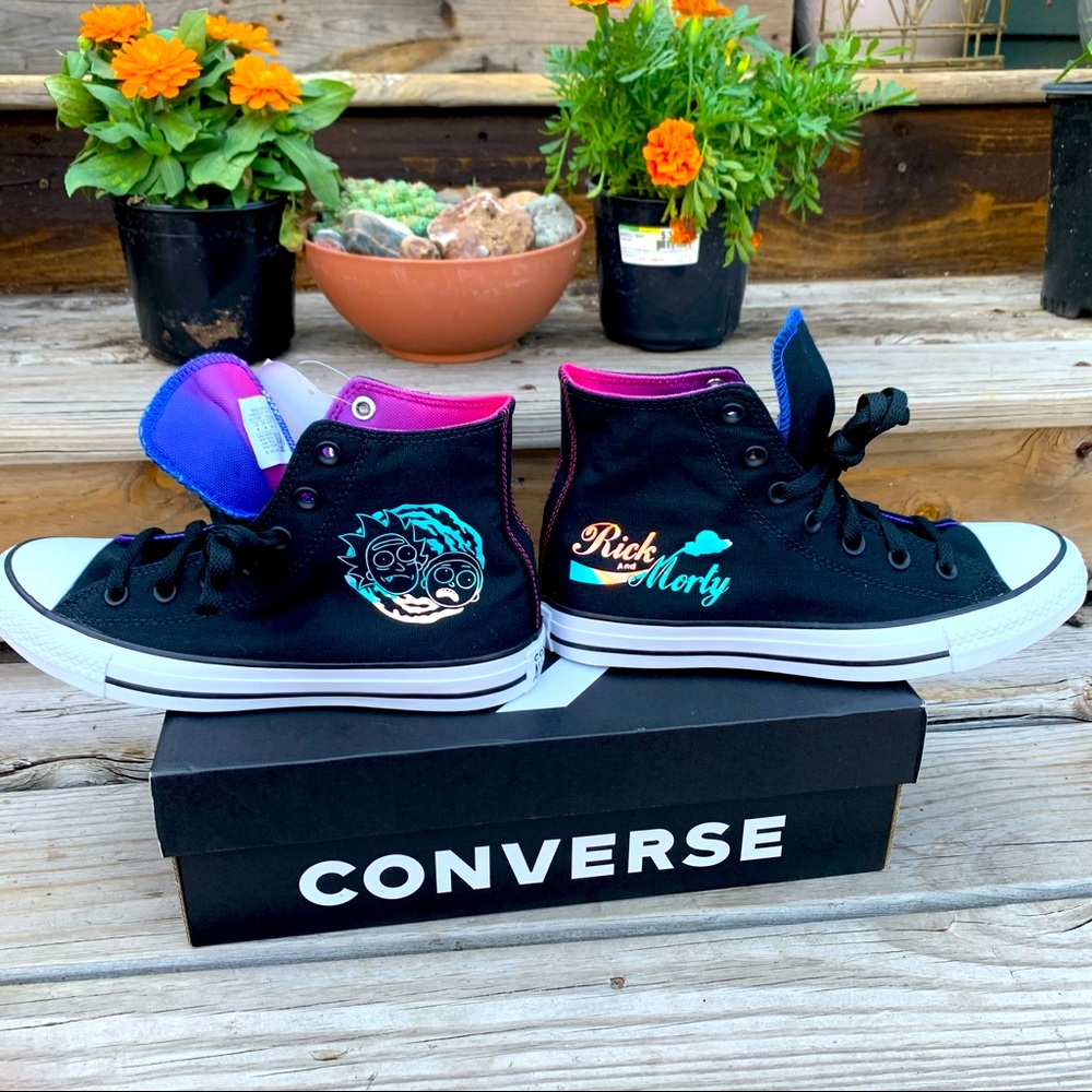 NIB Converse high tops. Women’s since 8. Customized with Rick and Morty.